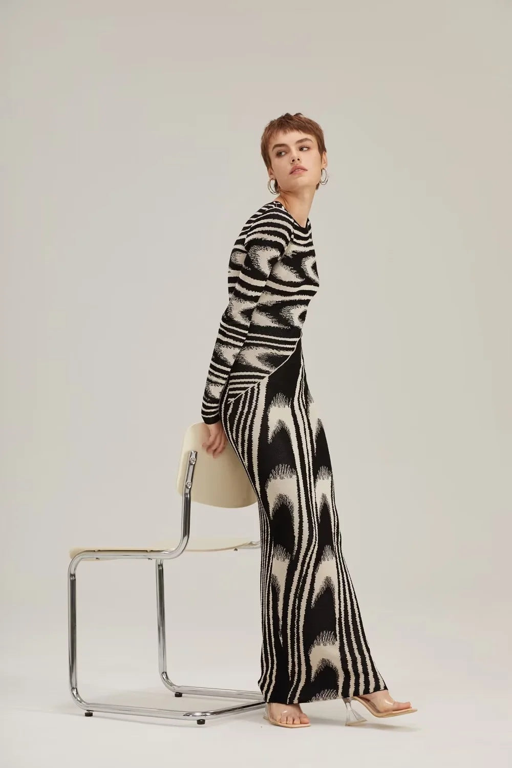 Abstract Half Zipper Knitted Dress