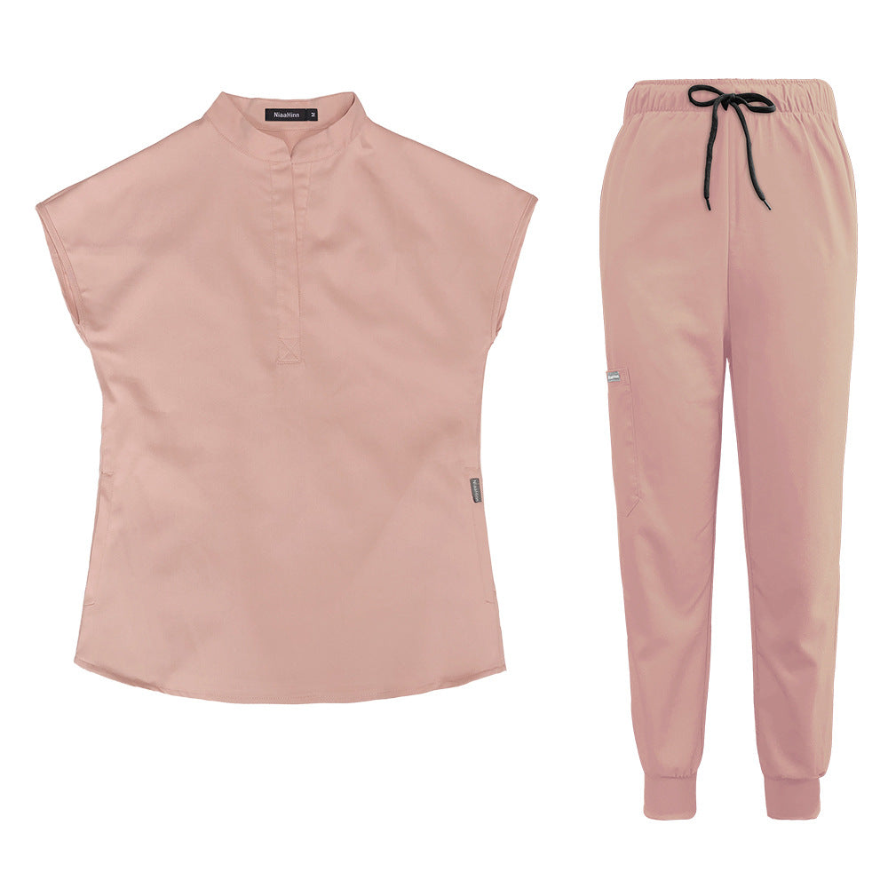Conjunto médico estilo jogger con cuello mandarín