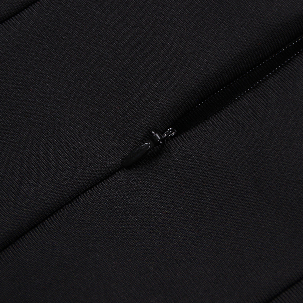 Faye – Verbandkleid mit langen Ärmeln und Federn (3 Farben)