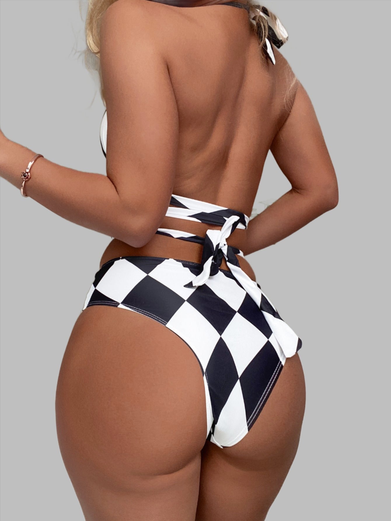 Dreiteiliges Langarm-Bikini-Set mit Rautenkaro