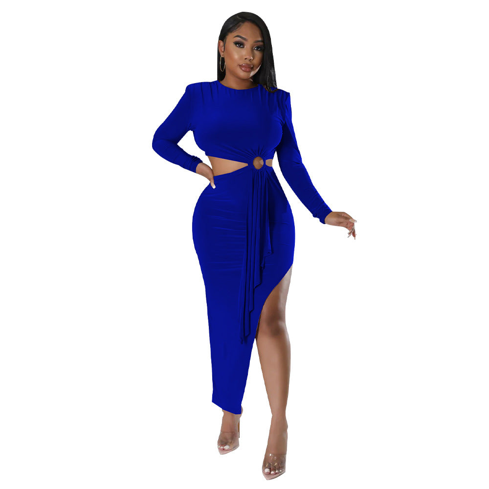 Vestido asimétrico con abertura en la cintura