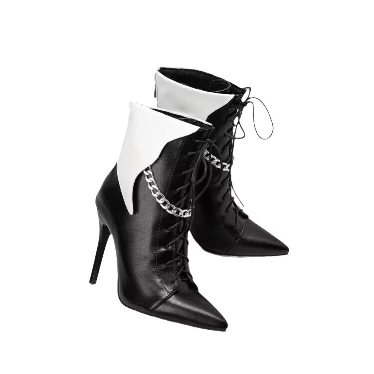 Schwarze Stiefeletten mit Stiletto-Kette und Schlangenmuster
