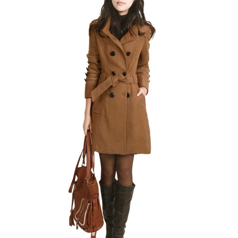 Gabardina de lana con botones y cinturón