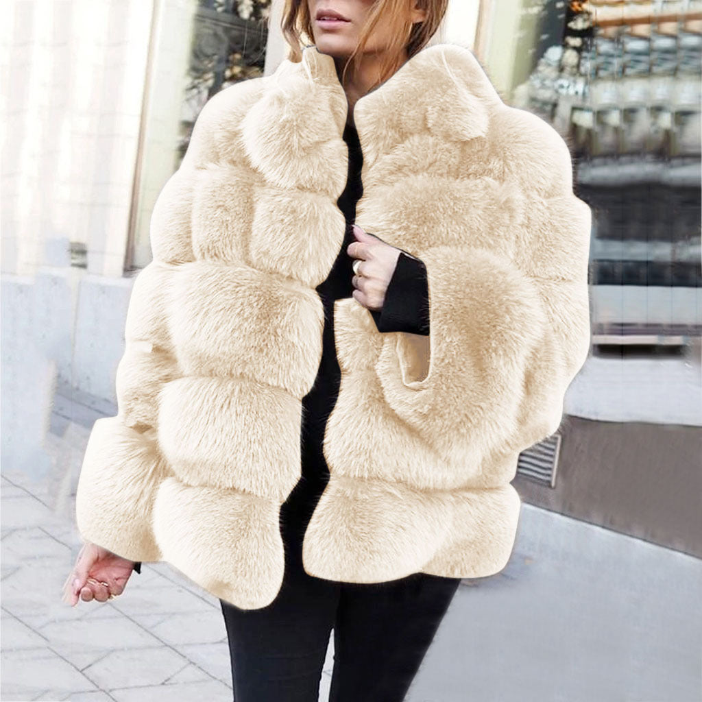 Boss Babe Pelzmantel