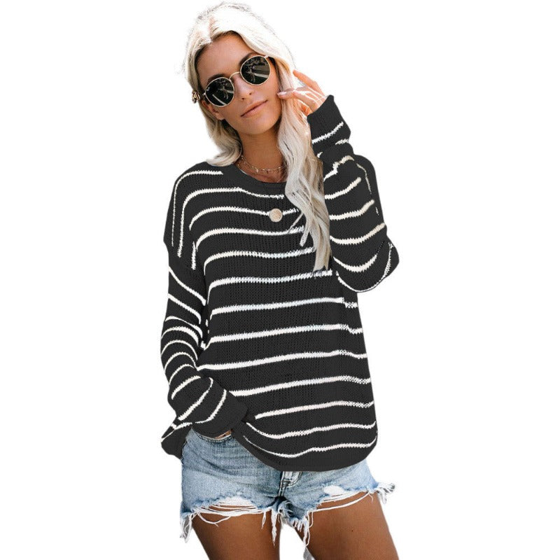 Lässiger gestreifter Strickpullover