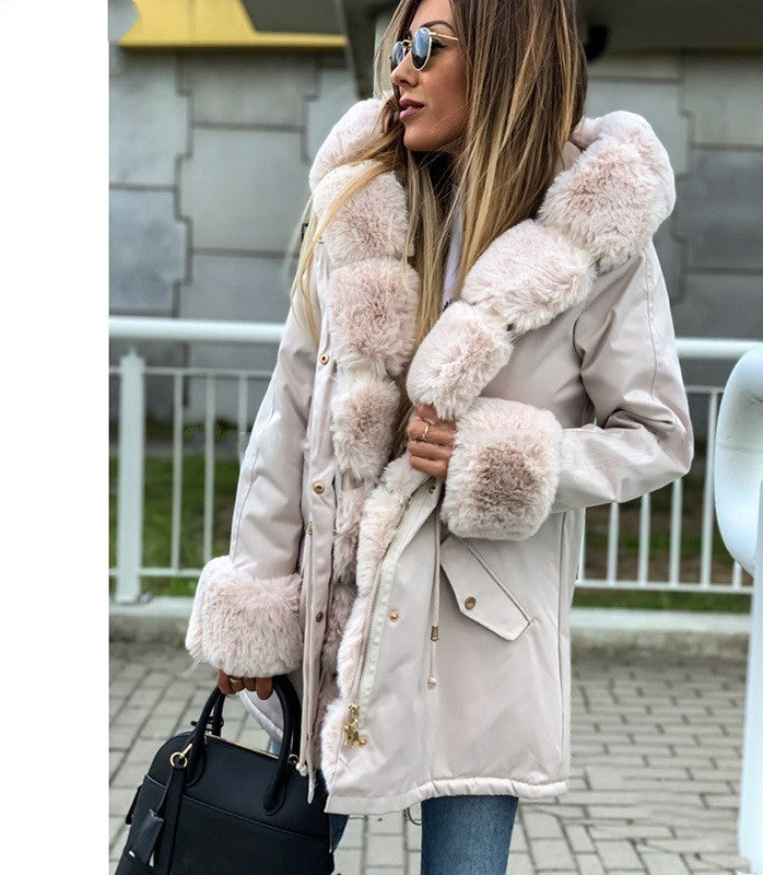 Abrigo de mujer forrado de piel gruesa