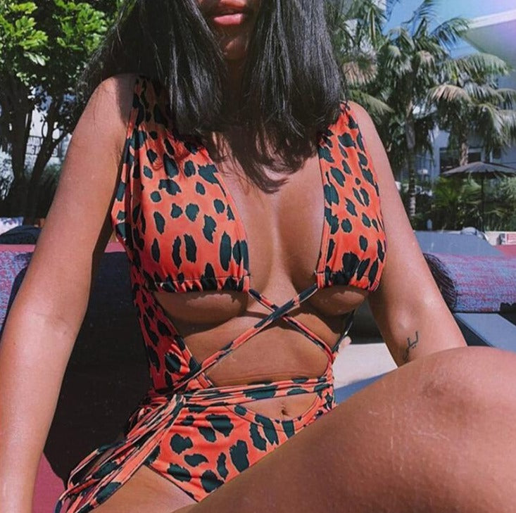 Einteiliger Badeanzug mit Gepardenmuster