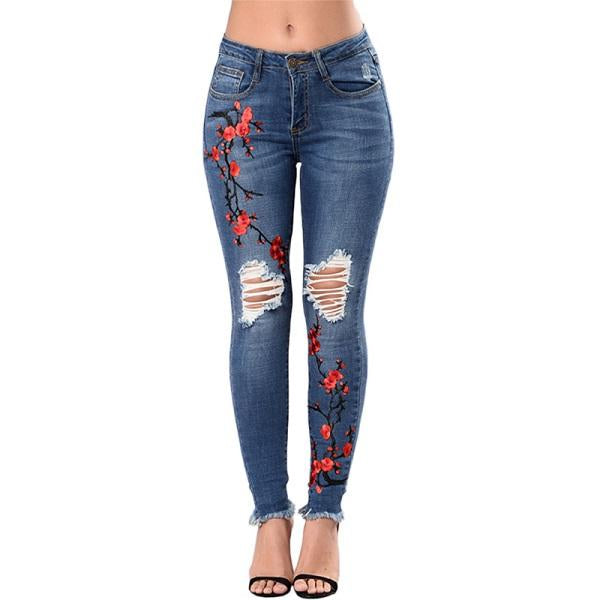 Jeans De Mezclilla Con Flores Azules Bordadas