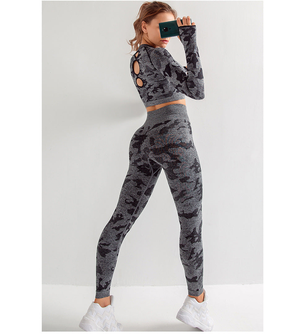 Conjunto de ropa deportiva de camuflaje