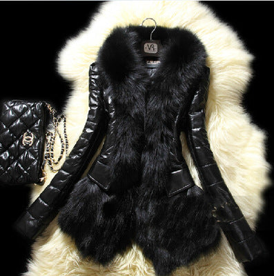 Jacke mit Kunstpelzfutter aus PU-Leder