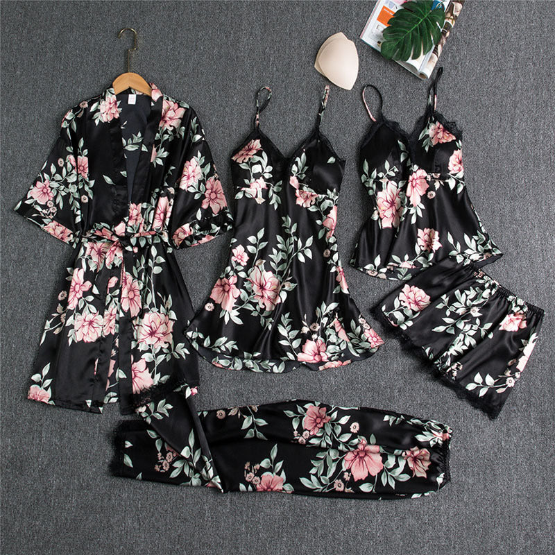 Conjunto de pijama sedoso de cinco piezas