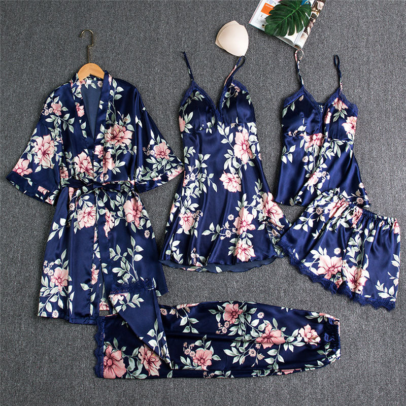 Conjunto de pijama sedoso de cinco piezas