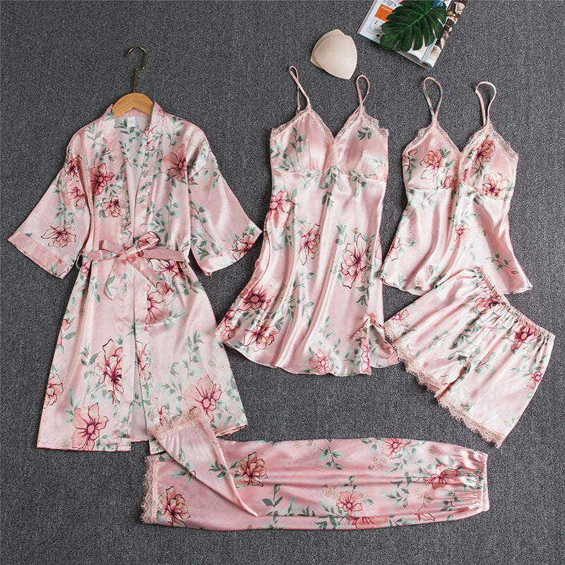 Conjunto de pijama sedoso de cinco piezas