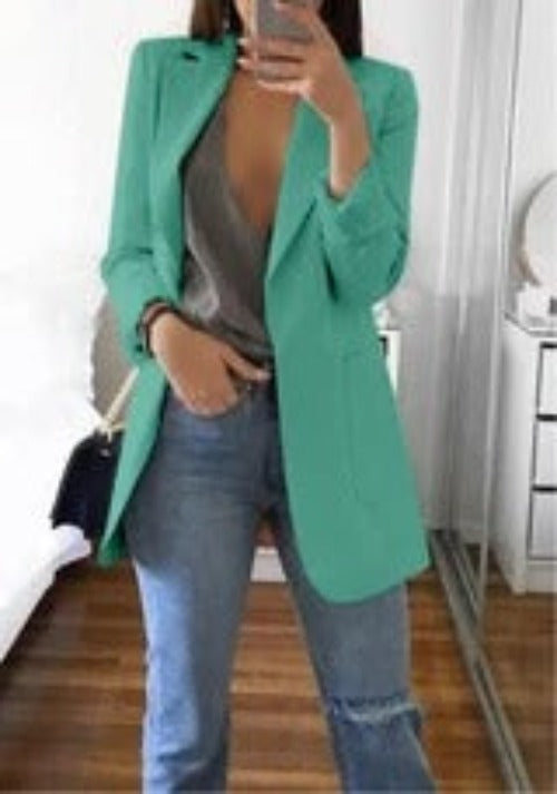 Revers-Blazer in mittlerer Oberschenkellänge