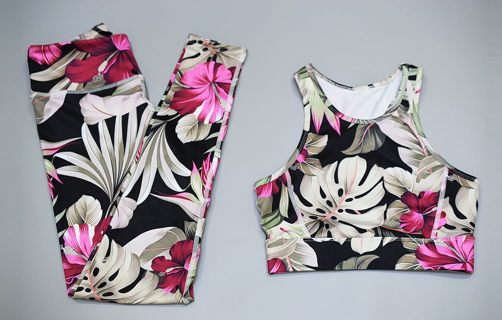 Ropa deportiva con estampado floral para mujer