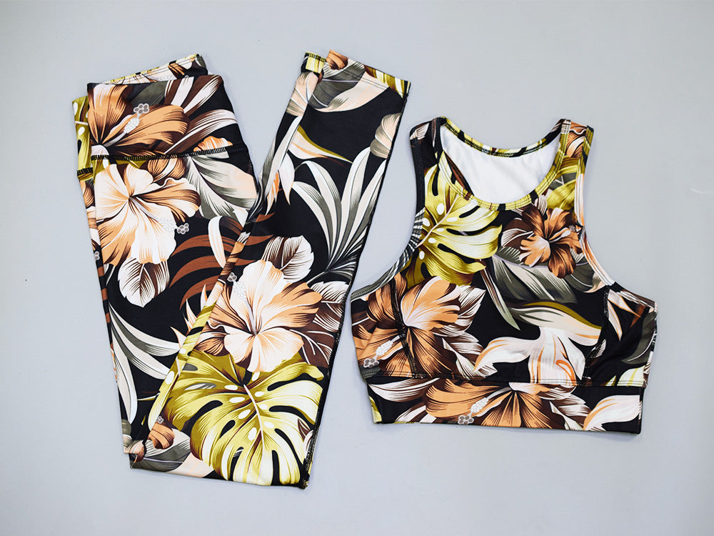 Ropa deportiva con estampado floral para mujer