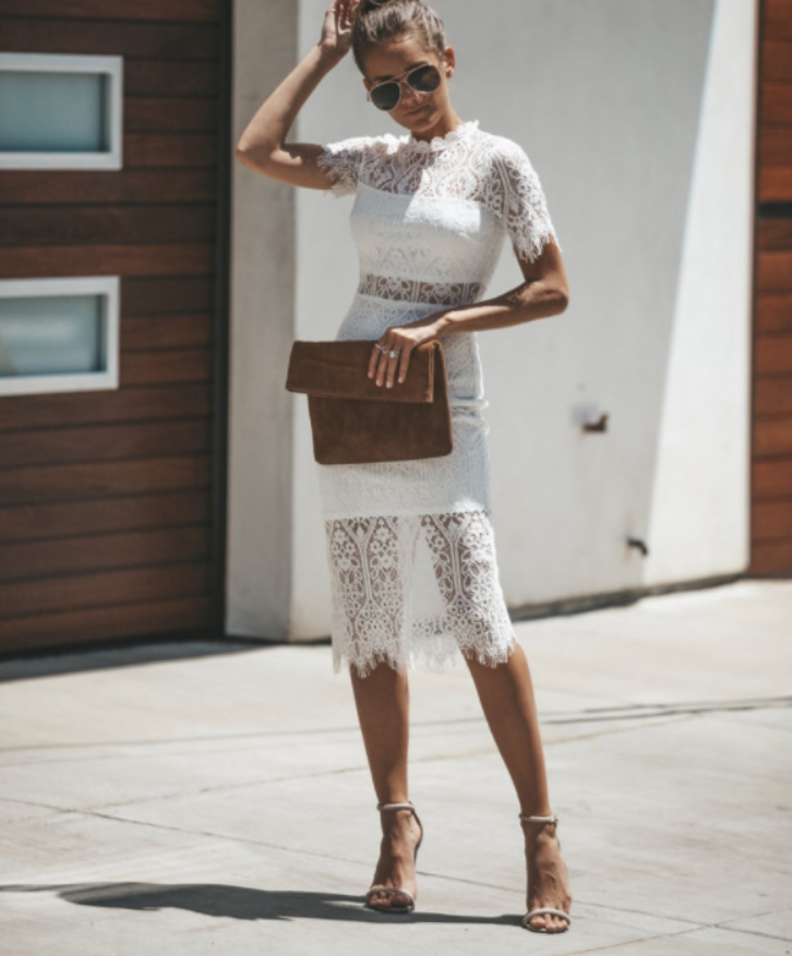 Vestido de dama de encaje