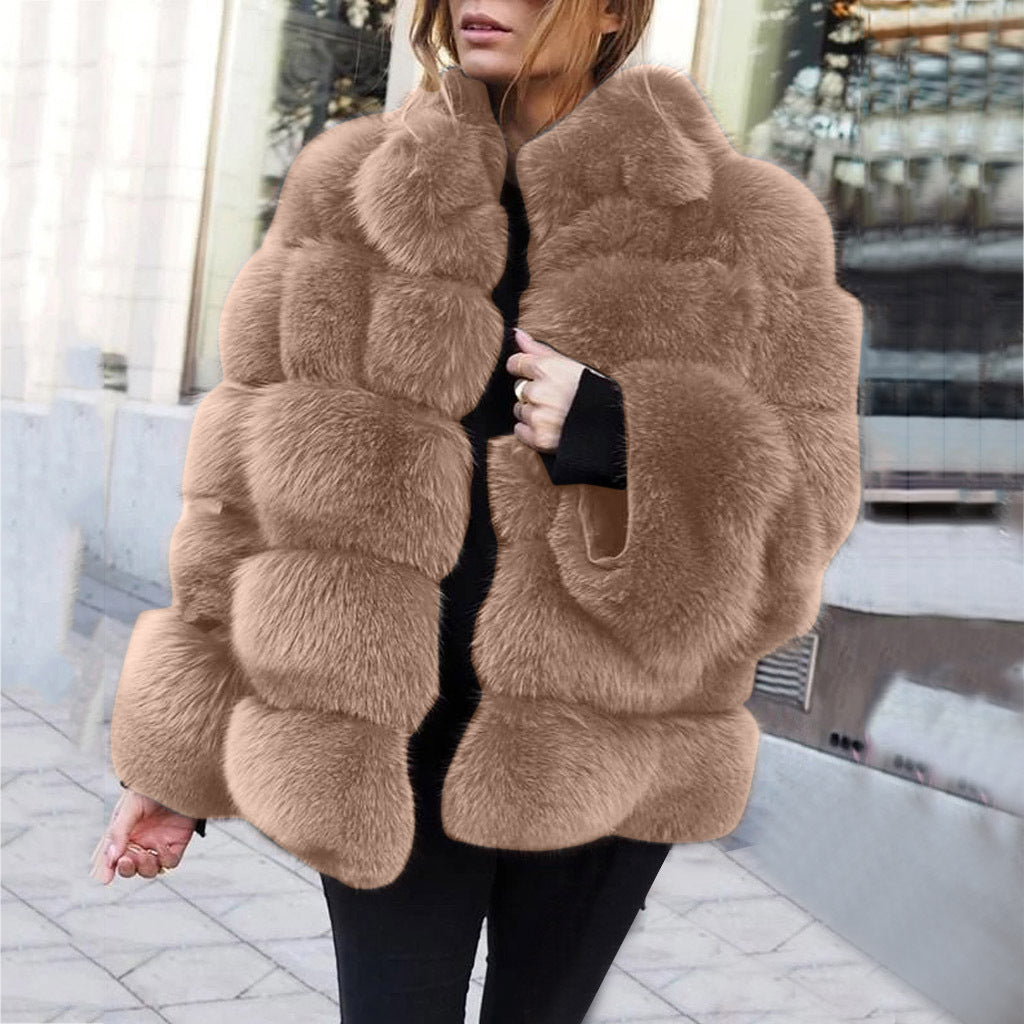 Boss Babe Pelzmantel