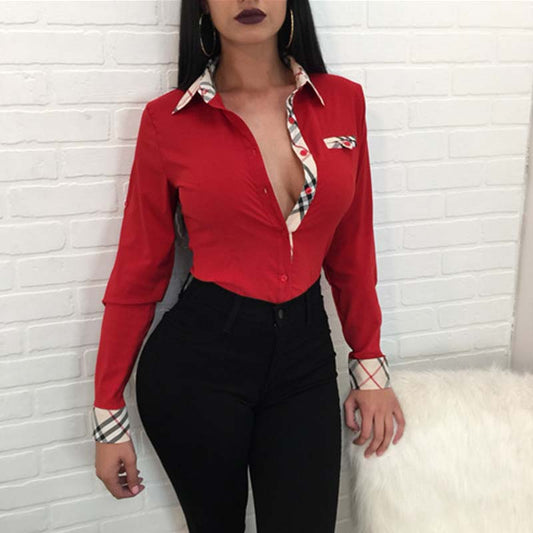 Camisa con cuello elegante y detalle de costura a cuadros