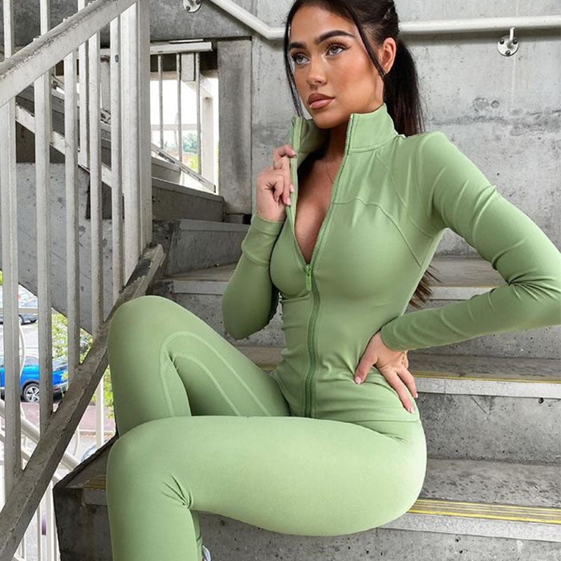 Conjunto de ropa deportiva deportiva con chaqueta y medias con cremallera