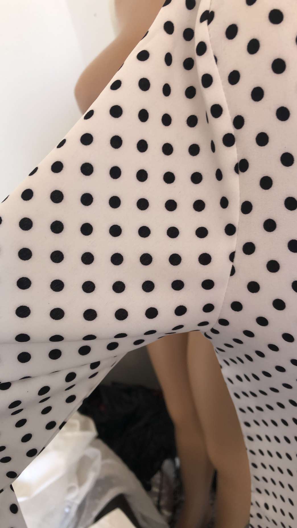 Camisa de lunares con pajarita para mujer