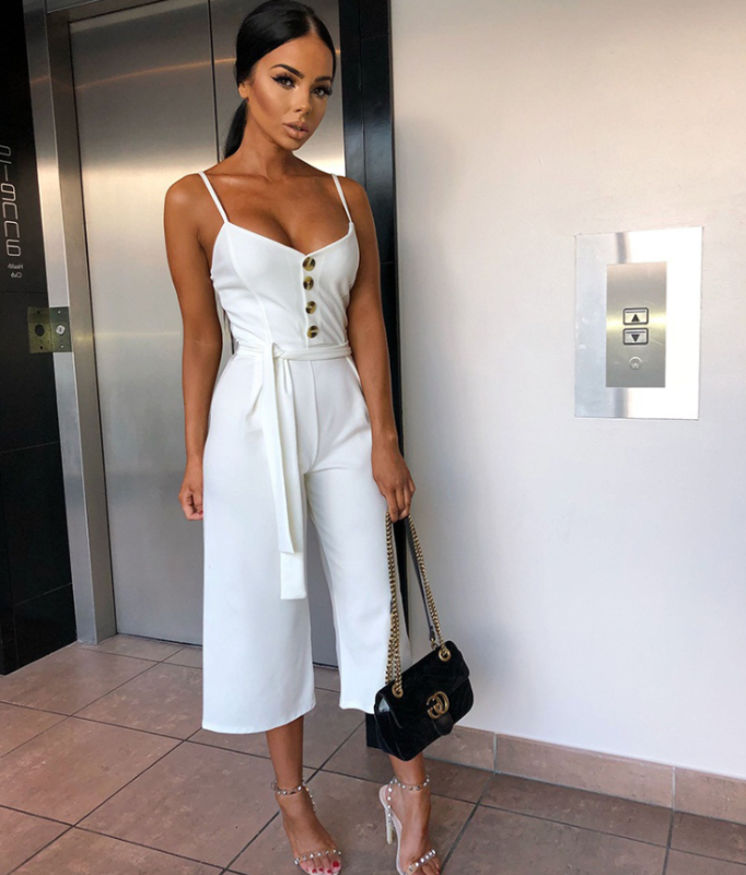 „Zugeknöpfter“ Strampler