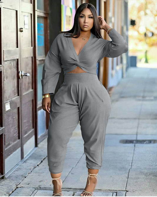 Conjunto de pantalón y top corto de manga larga