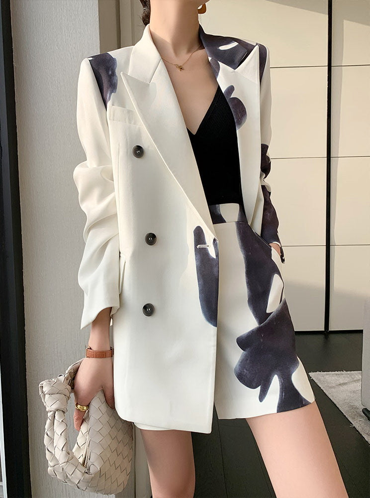 Fashion Blazer & Shorts Two-piece Suit