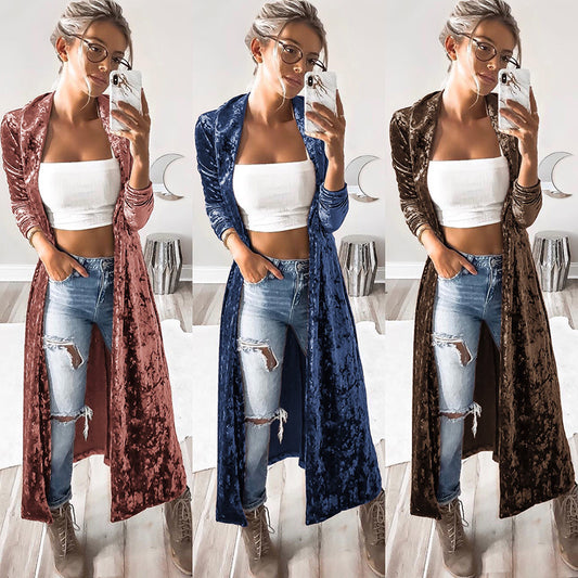 Langer Cardigan-Mantelpullover aus Samt