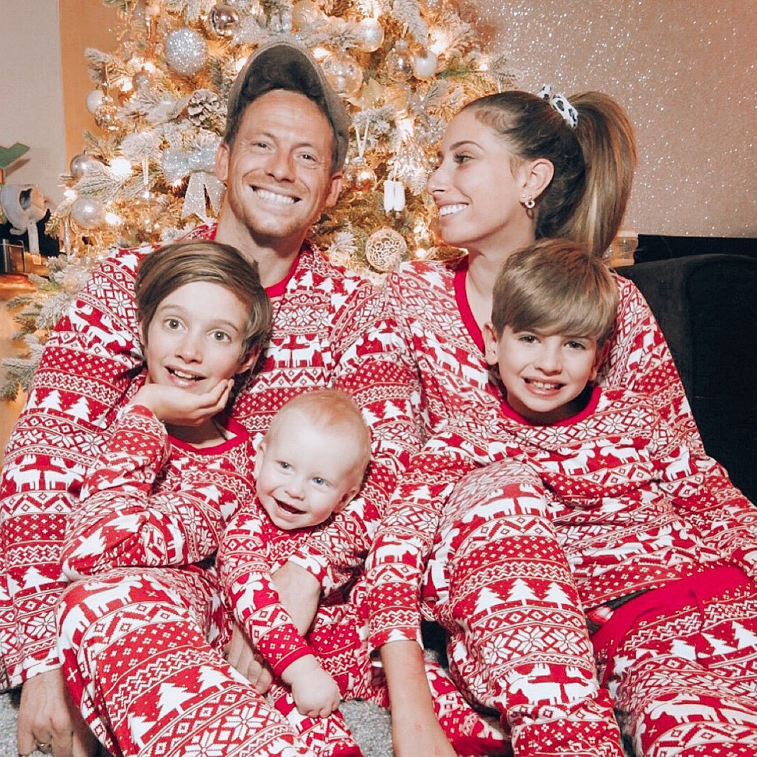 Pijamas festivos del árbol genealógico