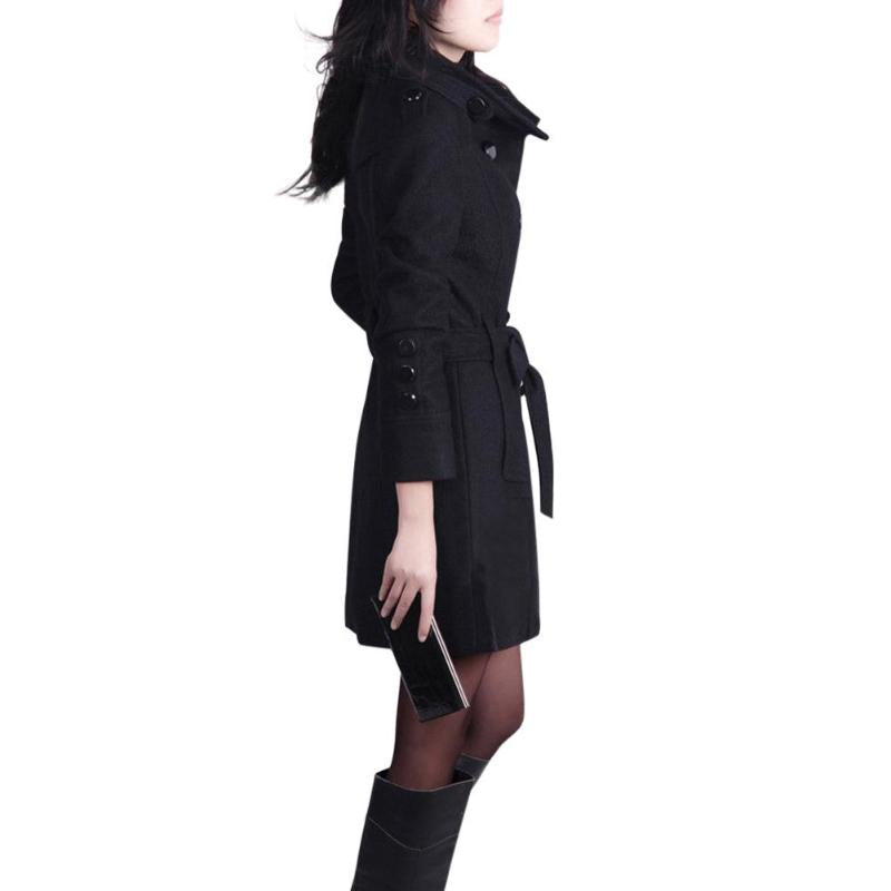 Gabardina de lana con botones y cinturón