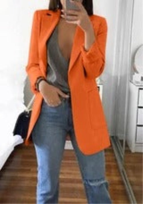 Revers-Blazer in mittlerer Oberschenkellänge