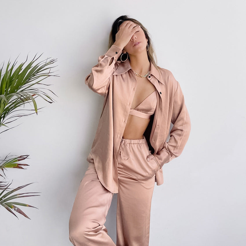Conjunto de pijama de mujer sedoso de tres piezas
