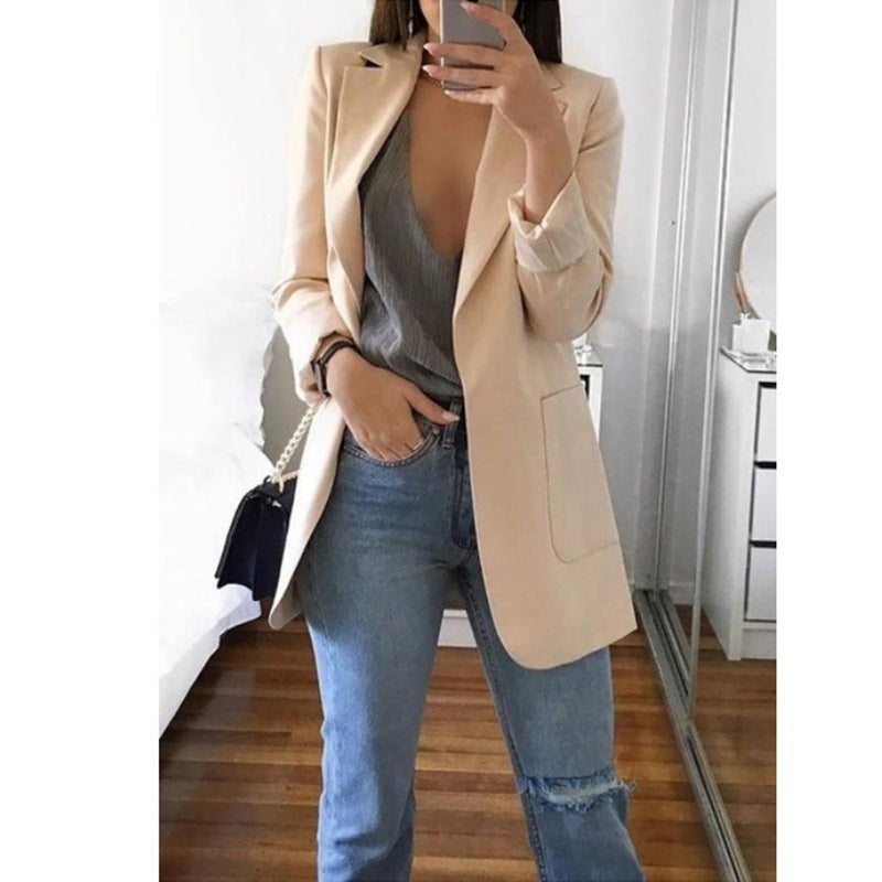 Revers-Blazer in mittlerer Oberschenkellänge