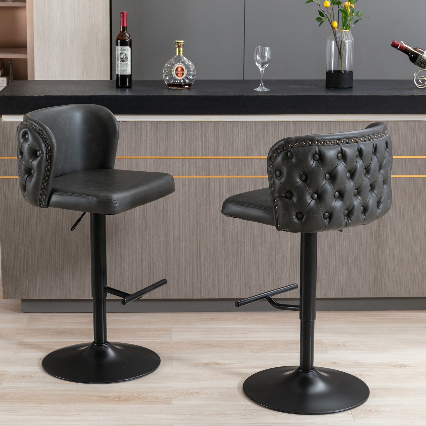 A&A Furniture, anthrazitgraue, mit veganem Leder gepolsterte, drehbare Barhocker (2er-Set)