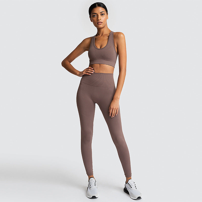 Conjunto deportivo de nailon para mujer