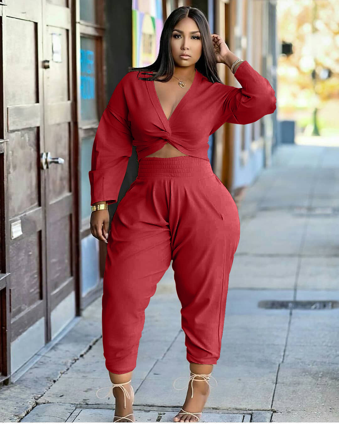 Conjunto de pantalón y top corto de manga larga