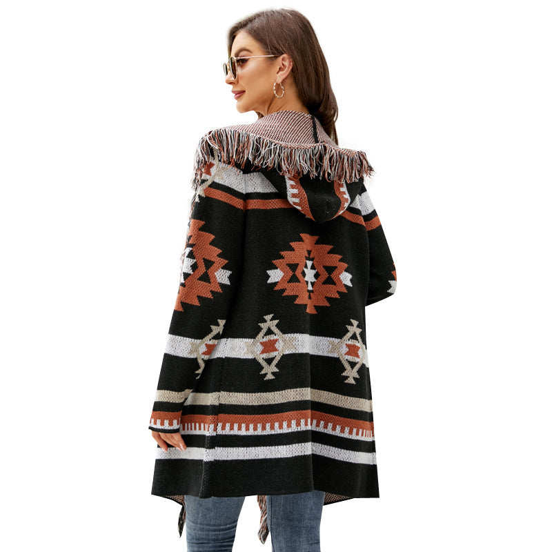 Suéter tipo cárdigan con borlas navajo