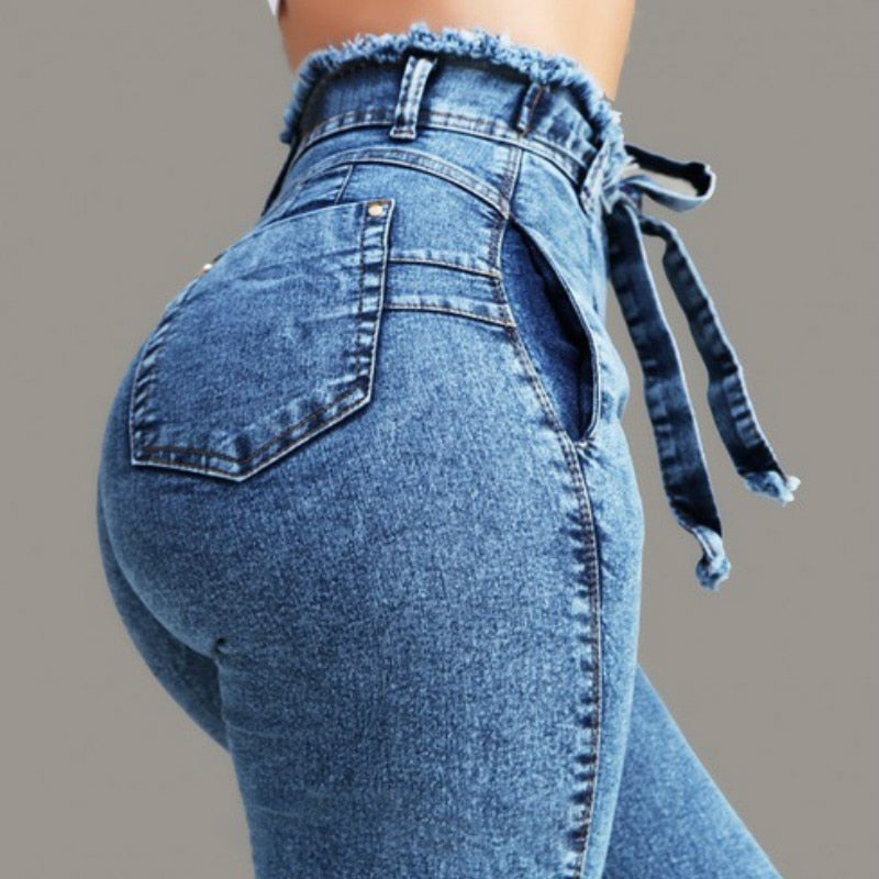Jeans zum Binden mit Fransen