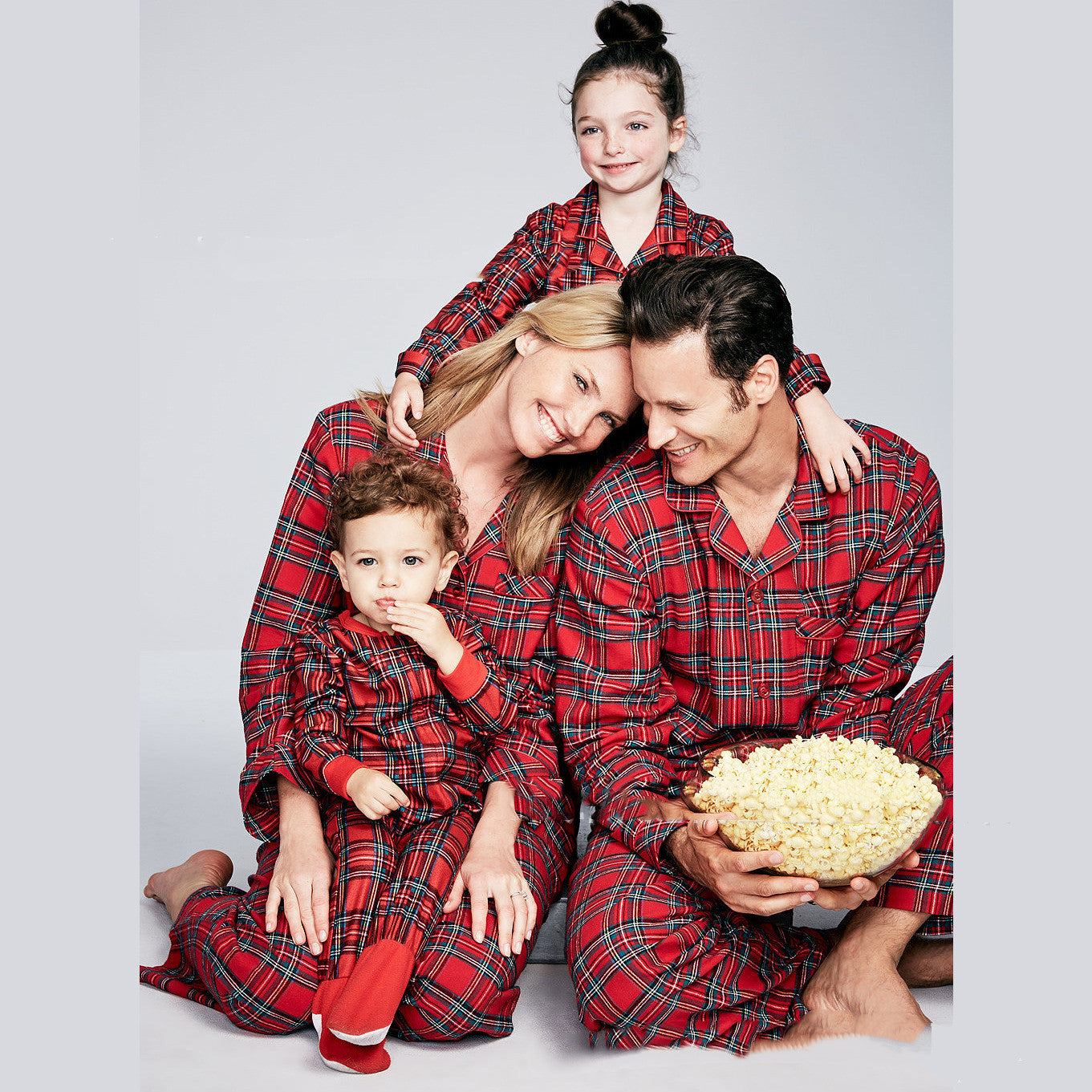 Pijamas familiares con estampado de cuadros