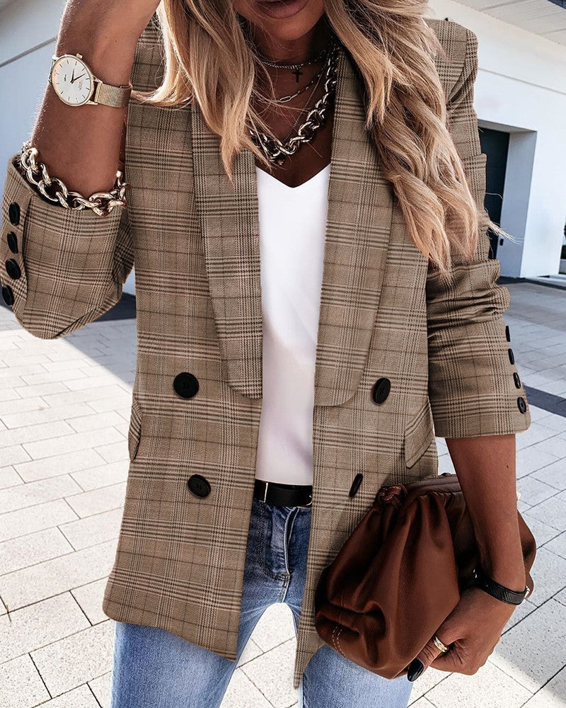 Chic long-sleeved double-breasted blazer