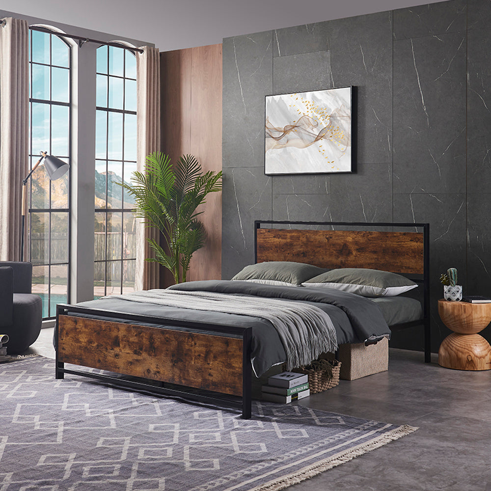 Marco de cama con plataforma de metal, elegante, industrial, tamaño Queen, con cabecero y pie de cama de madera